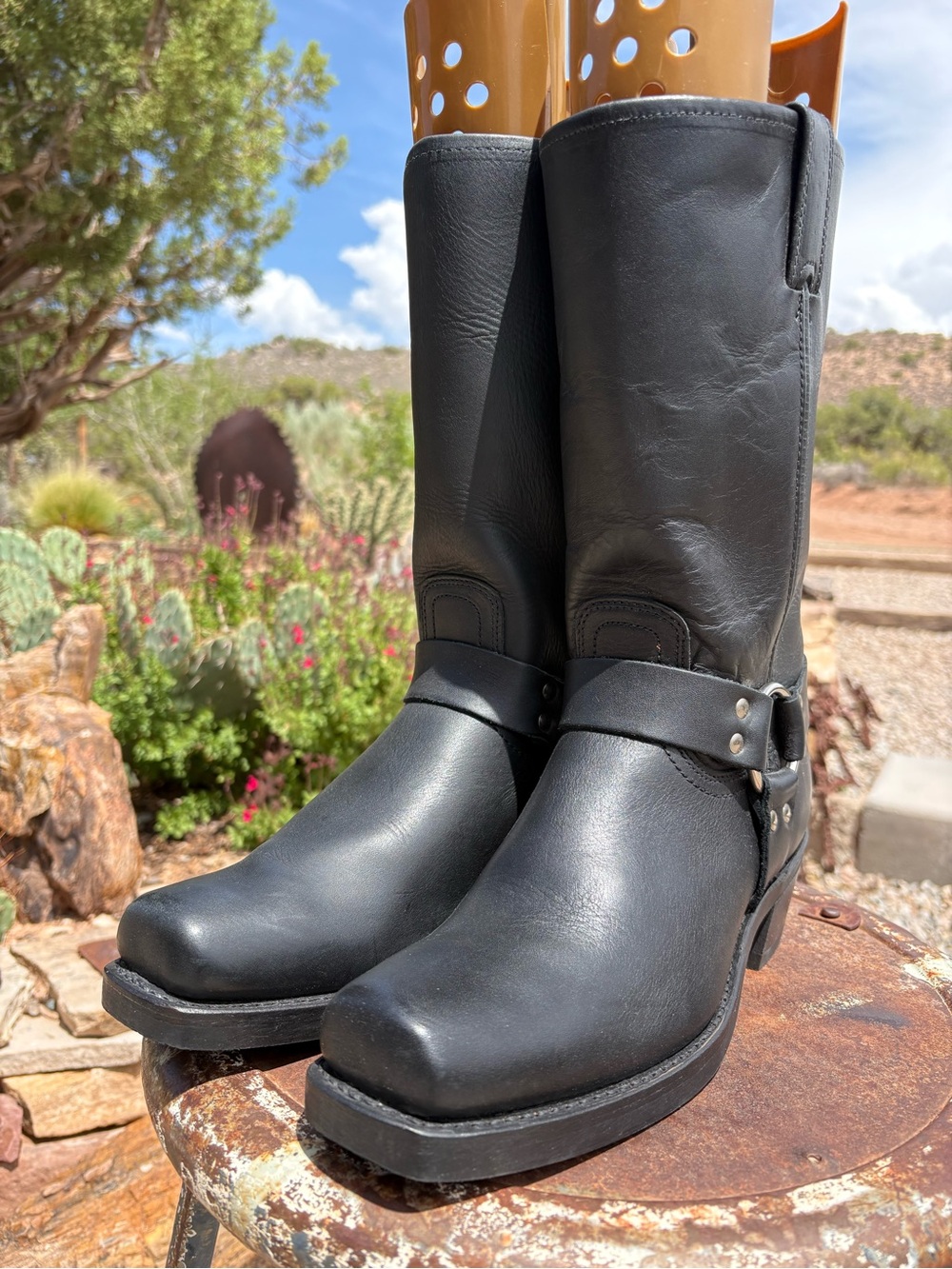 FRYE πΊπΈ12R Harness Boots - Picture 7 of 16